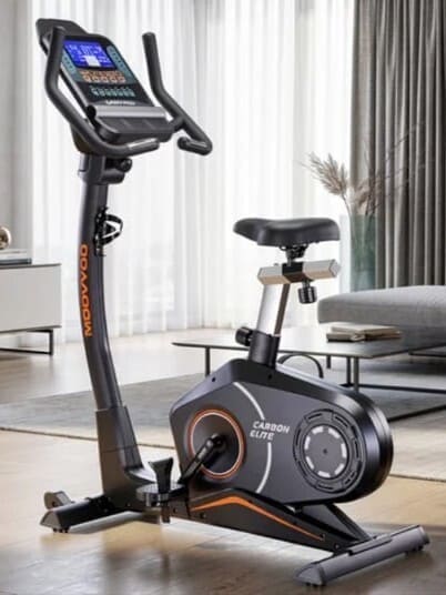 choisir un vélo d'appartement droit ou classique.